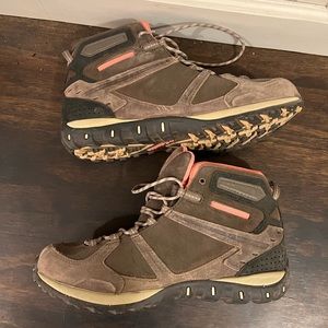 Columbia hiking boots